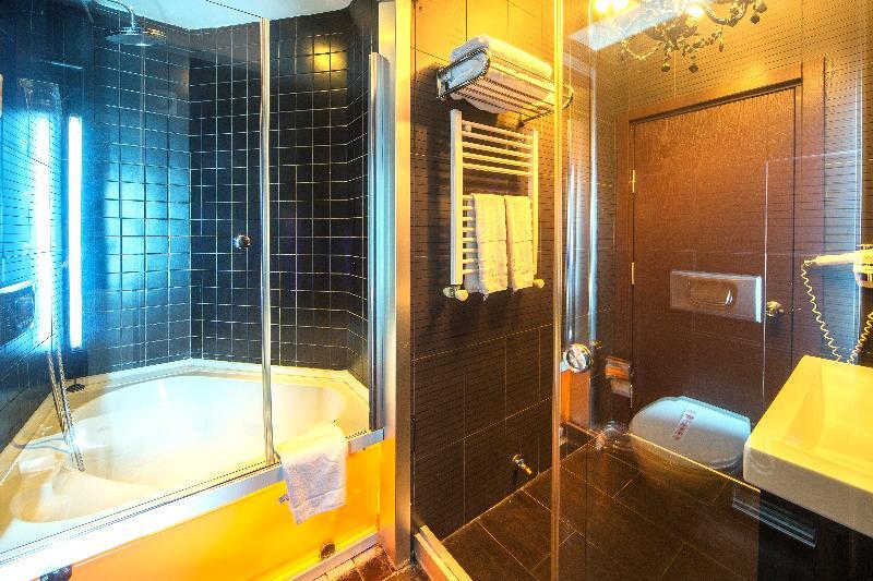 Mood Design Suites Истанбул Екстериор снимка